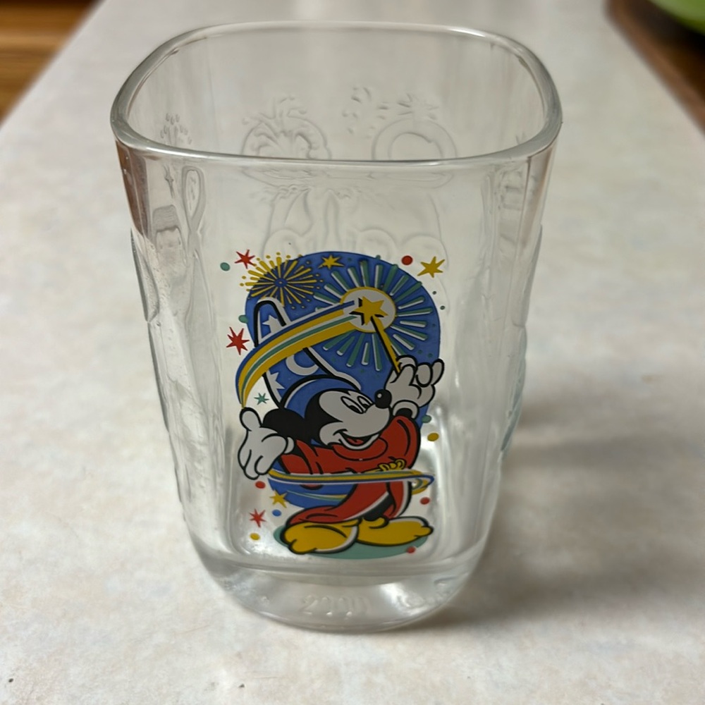 Mickey Mouse EPCOT Celebrate 2000 McDonald’s glass